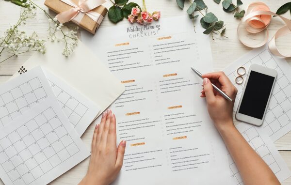 HOCHZEITSPLANUNG MIT HOCHZEITSPLAN UND CHECKLISTE: IHR WEG ZUR TRAUMHOCHZEIT