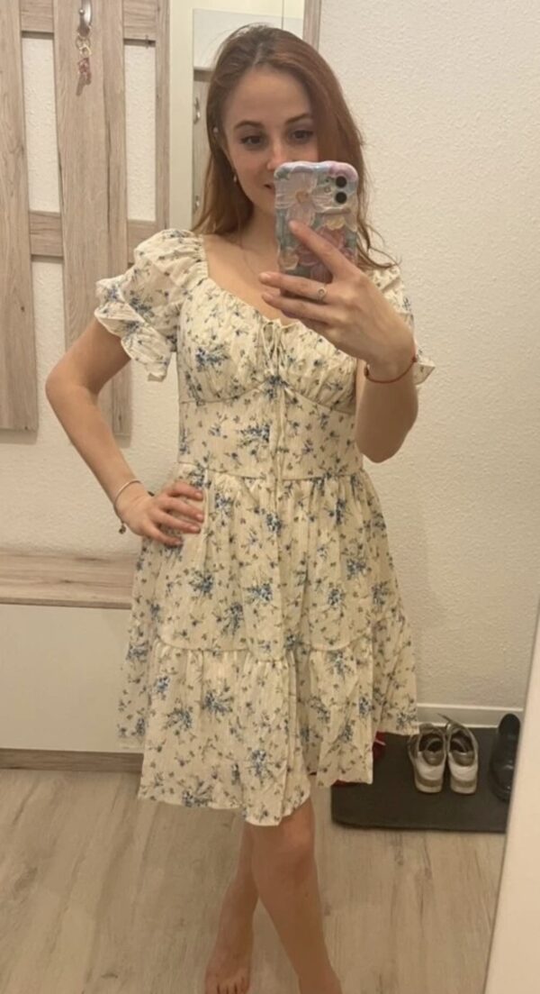 Blumenkleid weiß blau gebraucht
