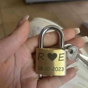 🔒 Personalisierbares Metall-Liebesschloss mit Gravur – Dein einzigartiger Liebesbeweis! 💘