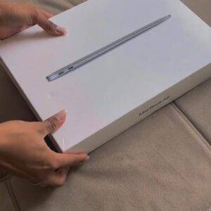 MacBook Air Neu (Digital Tiktokvideo)
