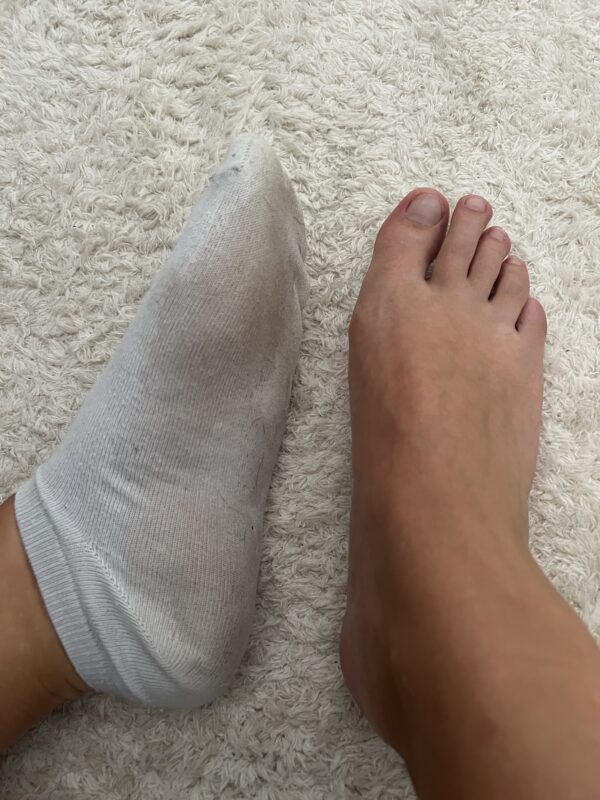 Getragene Socken Größe 42🧦🔥sowie Bilder und Videos📸🦶 auch andere getragene Sachen sind möglich, nach Wunsch 👙👠🤗😉 – Bild 2